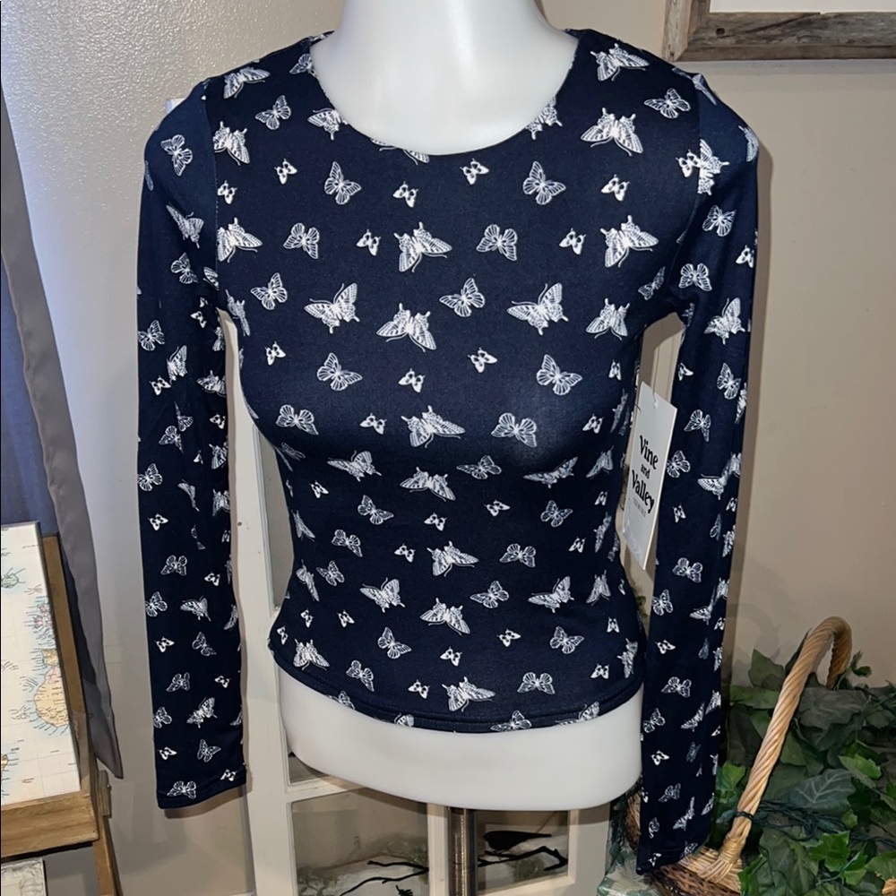 Vine and Valley long sleeve top
